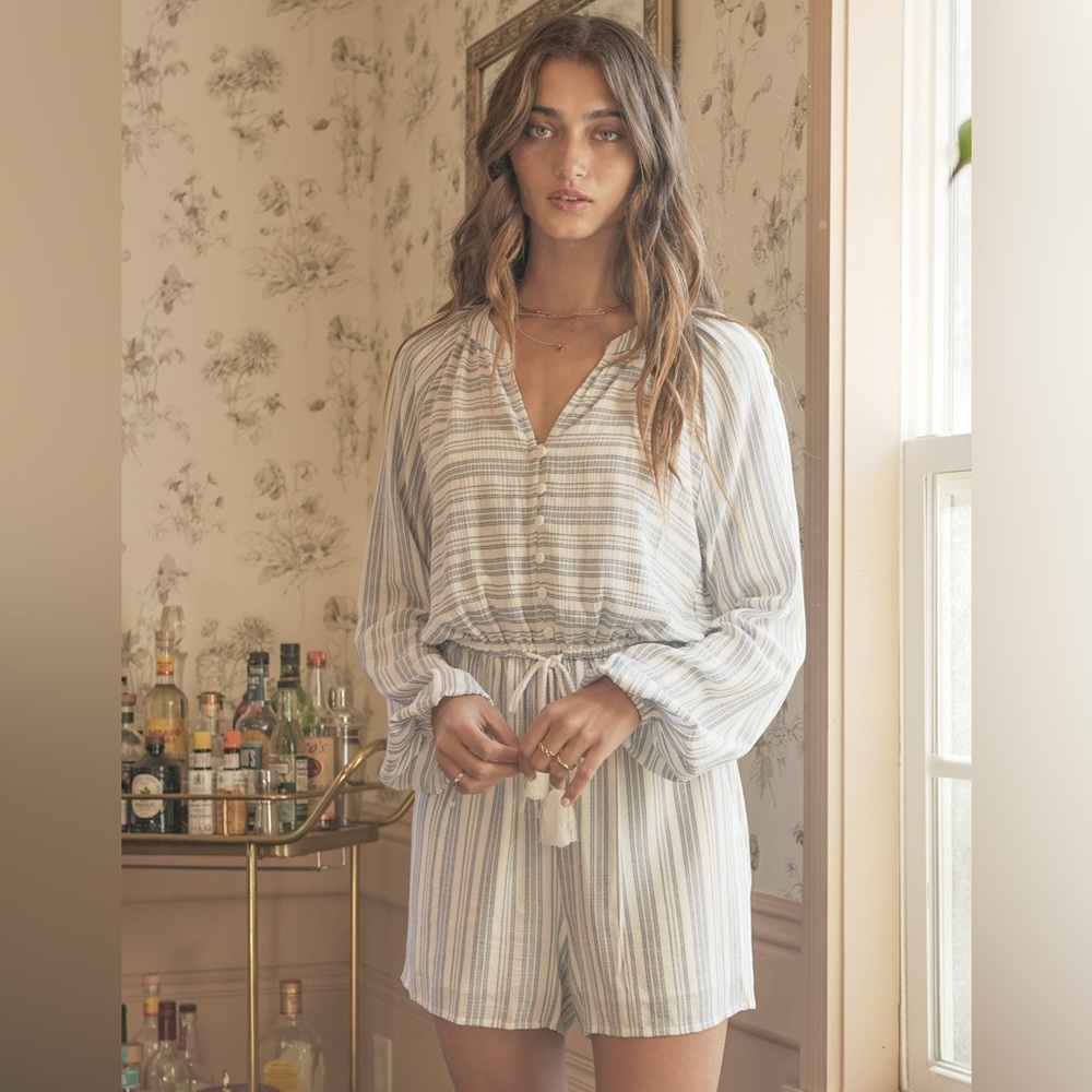 🆕Hem & Thread Striped Romper Button Front Tie Waist Detail S,M & L Available - Picture 1 of 10